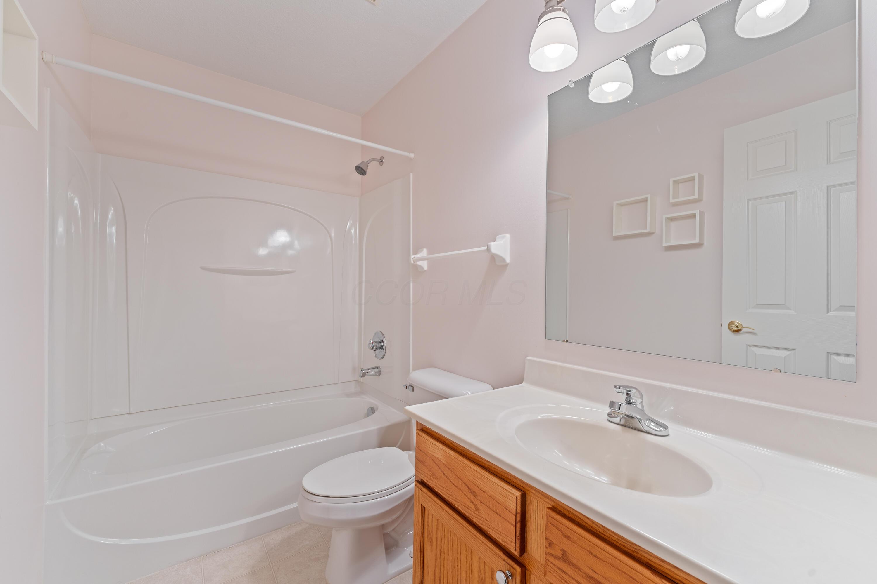 6011 Coventry Bend Drive, Hilliard, Ohio image 25