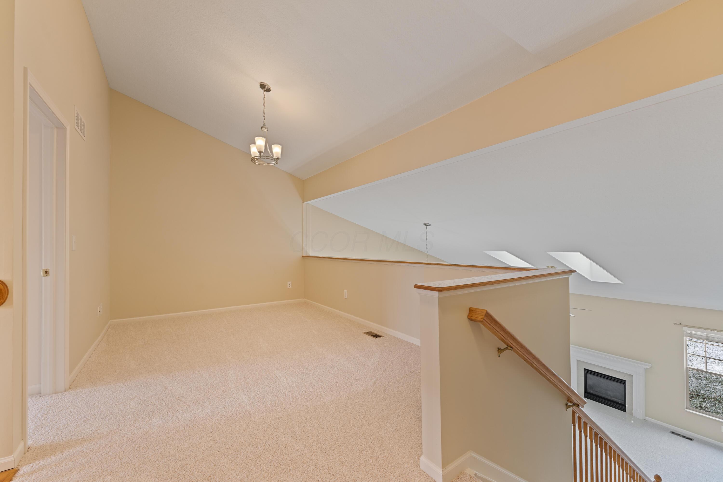 6011 Coventry Bend Drive, Hilliard, Ohio image 22