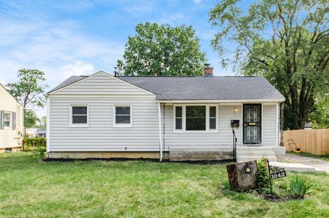 Photo of 1642 Berkeley Road, Columbus, OH 43207 (MLS # 225035939)