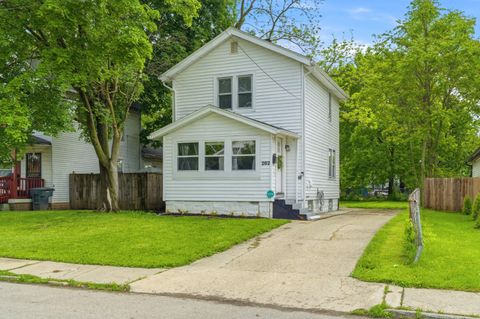 Photo of 262 Lechner Avenue, Columbus, OH 43223 (MLS # 226015934)