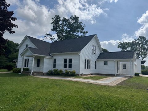 Photo of 4580 Blackbird Road, Mount Gilead, OH 43338 (MLS # 226024378)
