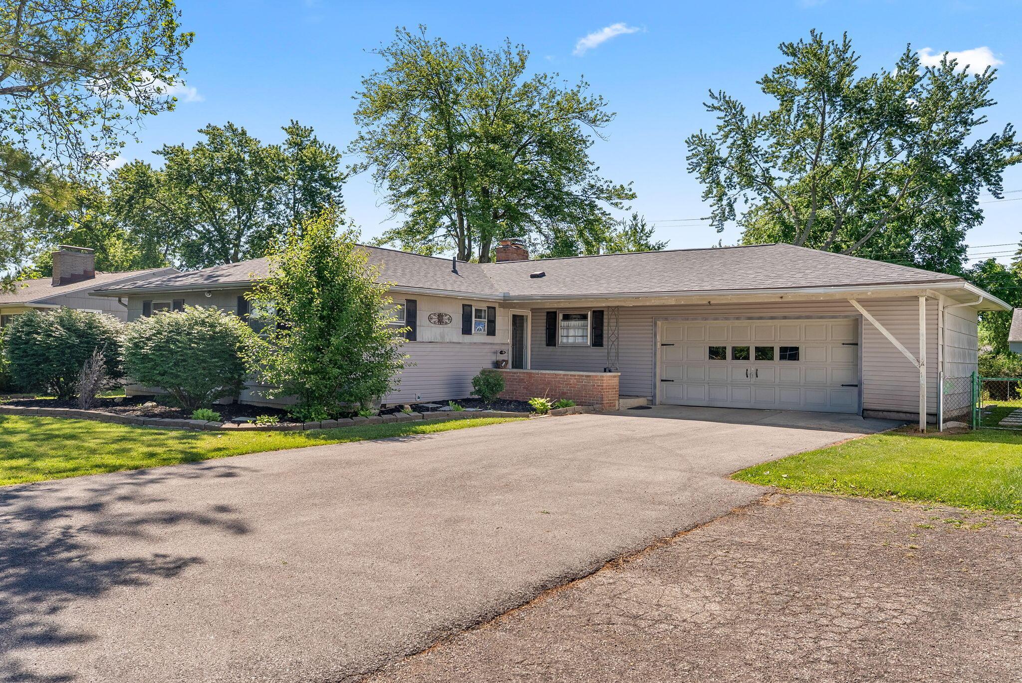 4827 Cemetery Road