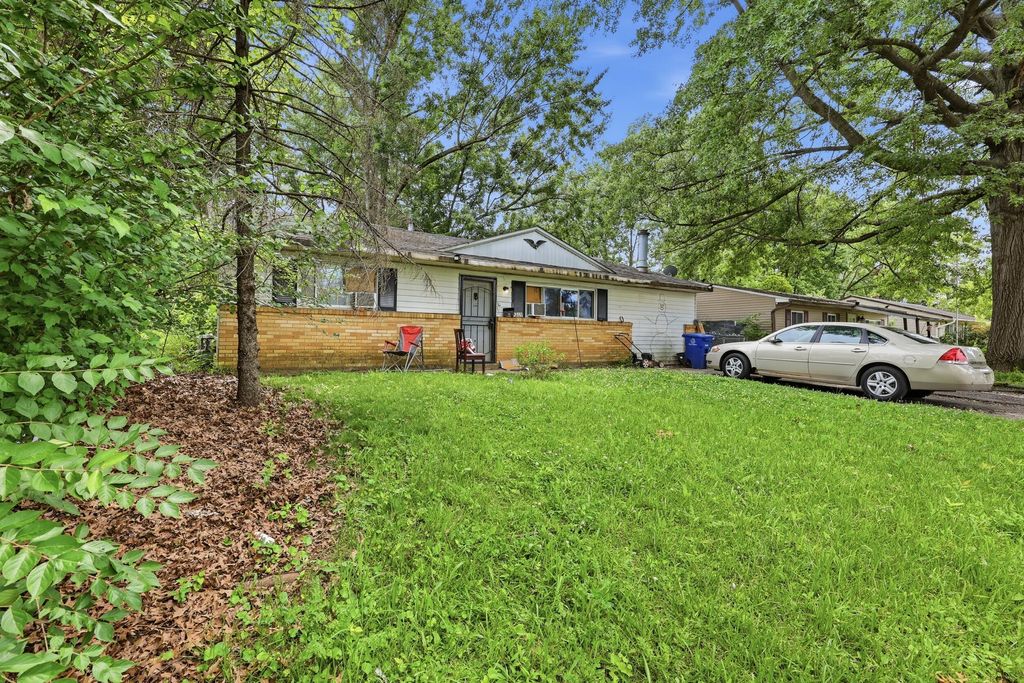 Photo of 5209 Mapleridge Drive, Columbus, OH 43232 (MLS # 226022673)
