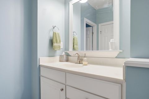 Tiny photo for 5565 Chelsea Park Drive, Dublin, OH 43016 (MLS # 226000491)