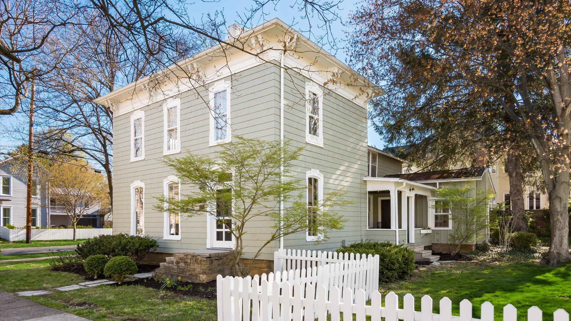 134 N Pearl Street, Granville, Ohio image 1
