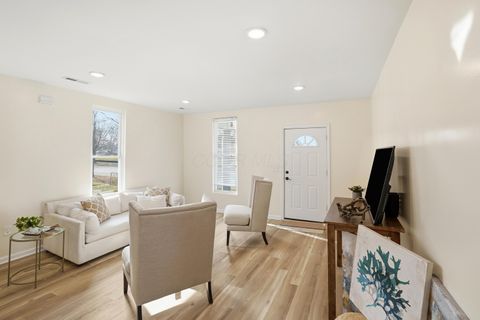 Tiny photo for 710 S Fayette Street, Washington Court House, OH 43160 (MLS # 226000840)