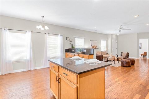 Tiny photo for 5791 Burke Circle 1103 #1103, New Albany, OH 43054 (MLS # 226005481)