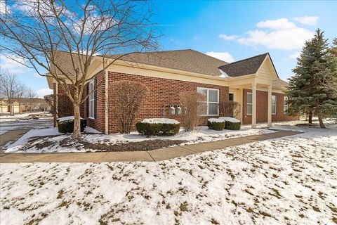 Tiny photo for 5791 Burke Circle 1103 #1103, New Albany, OH 43054 (MLS # 226005481)