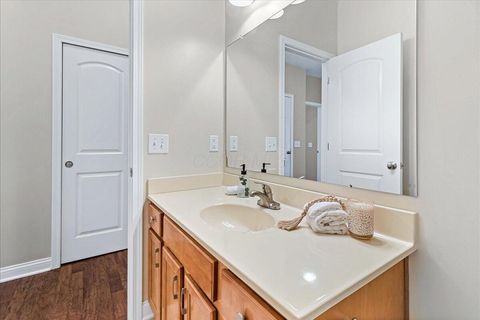 Tiny photo for 5791 Burke Circle 1103 #1103, New Albany, OH 43054 (MLS # 226005481)