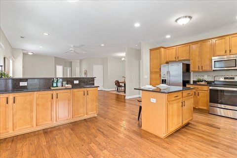 Tiny photo for 5791 Burke Circle 1103 #1103, New Albany, OH 43054 (MLS # 226005481)