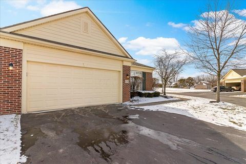 Tiny photo for 5791 Burke Circle 1103 #1103, New Albany, OH 43054 (MLS # 226005481)