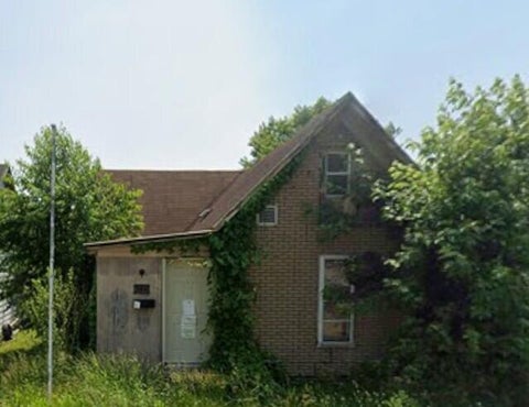 Photo of 311 McConnell Street, Uhrichsville, OH 44683 (MLS # 226024471)