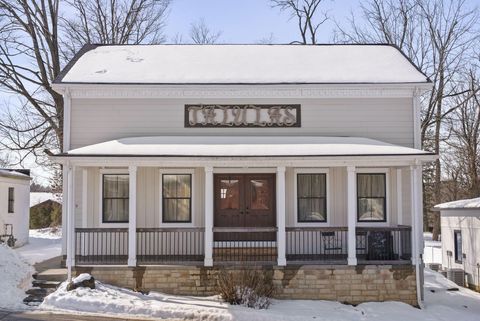 Photo of 39 Middle Street, Galena, OH 43021 (MLS # 226003963)