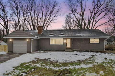 Photo of 4648 E Johnstown Road, Columbus, OH 43230 (MLS # 225046054)
