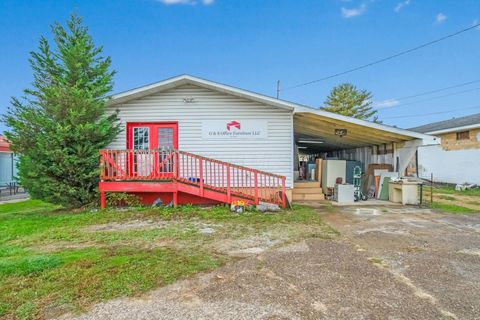 Photo of 2119 Washington Boulevard, Belpre, OH 45714 (MLS # 226005733)