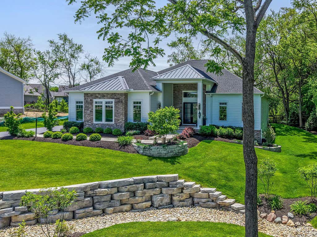 Photo of 6634 Scioto Bluff Court, Powell, OH 43065 (MLS # 226017884)