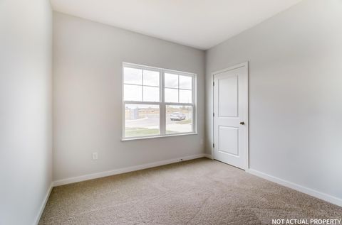 Tiny photo for 146 Brookside Drive, Jeffersonville, OH 43128 (MLS # 225045273)