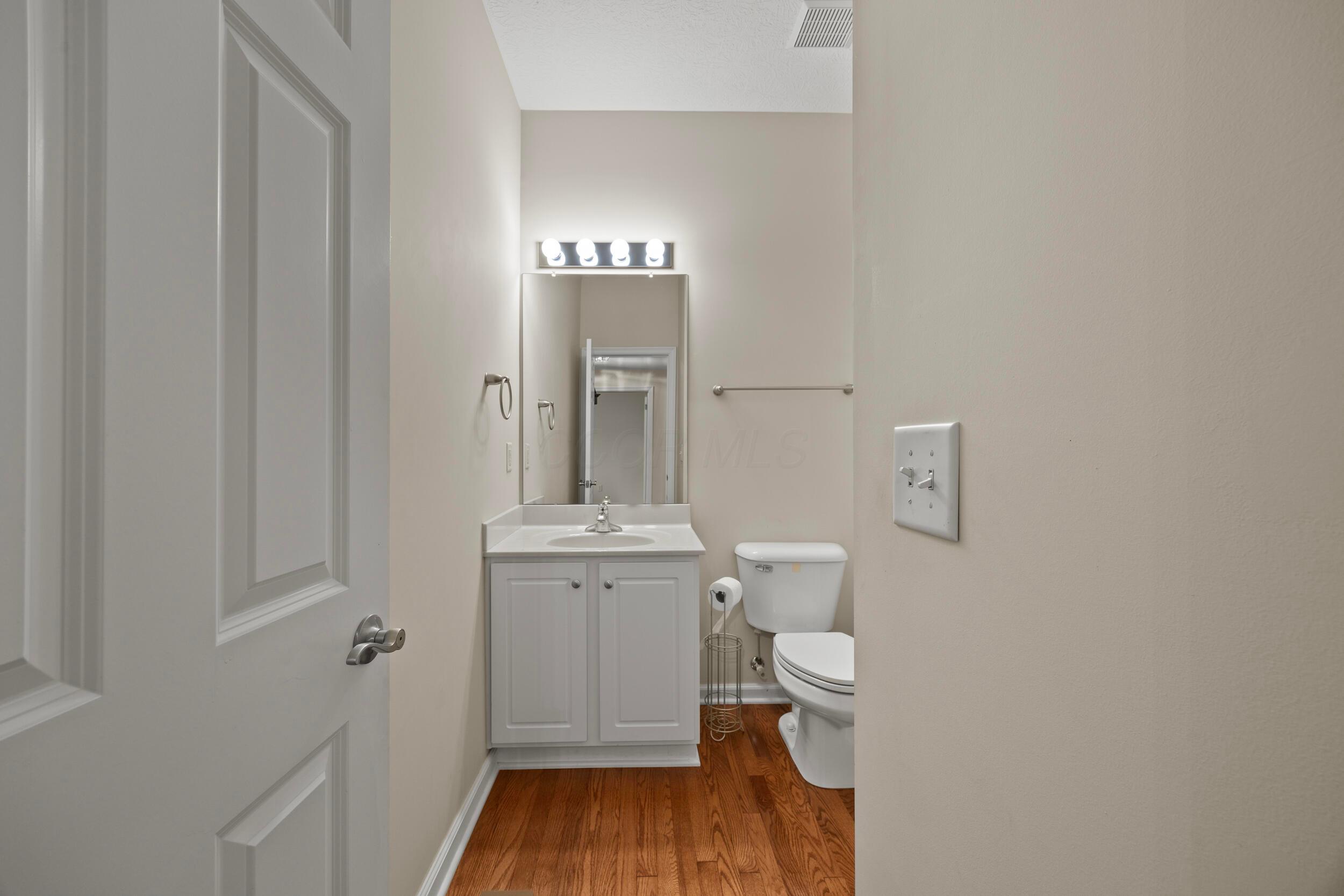 5213 Avery Oak Drive