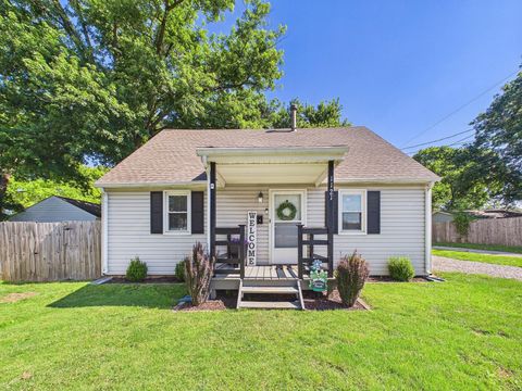 Photo of 1121 Beacon Street, Lancaster, OH 43130 (MLS # 226023202)