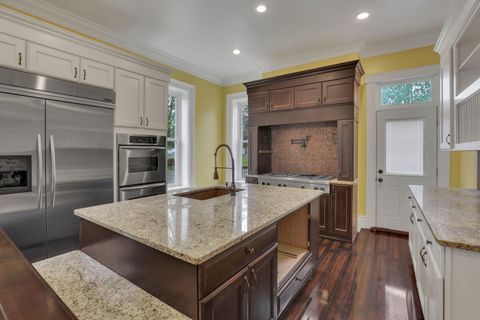 Tiny photo for 380 W Columbus Street, Pickerington, OH 43147 (MLS # 226014206)