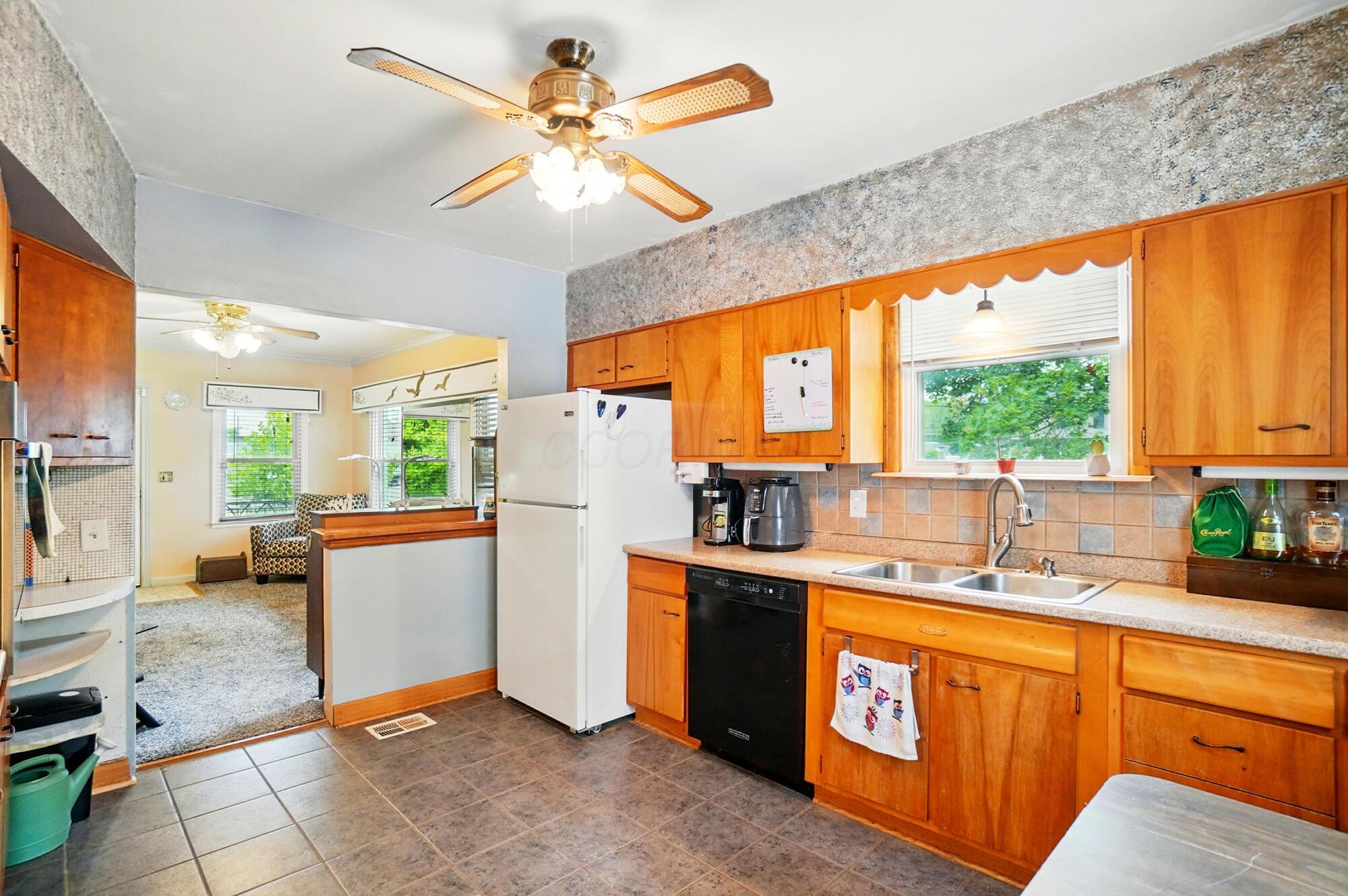 2506 Chester Road, Columbus, Ohio image 14