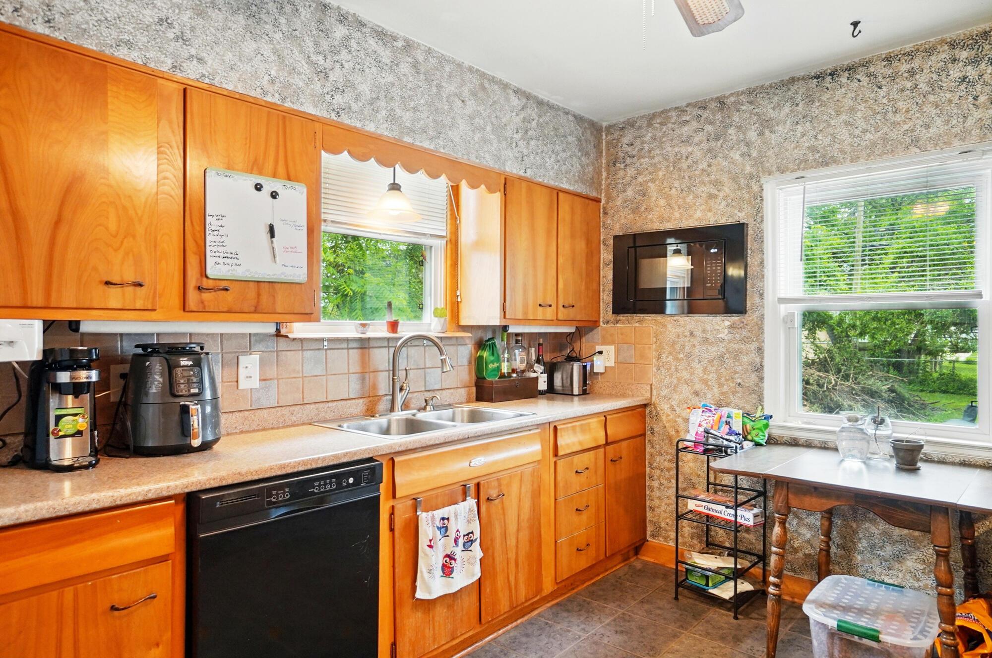 2506 Chester Road, Columbus, Ohio image 13