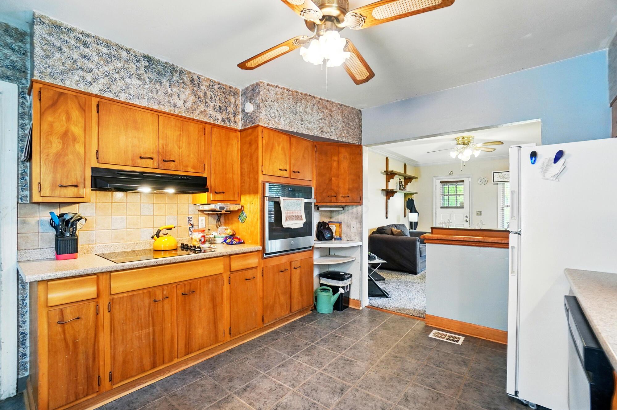 2506 Chester Road, Columbus, Ohio image 16