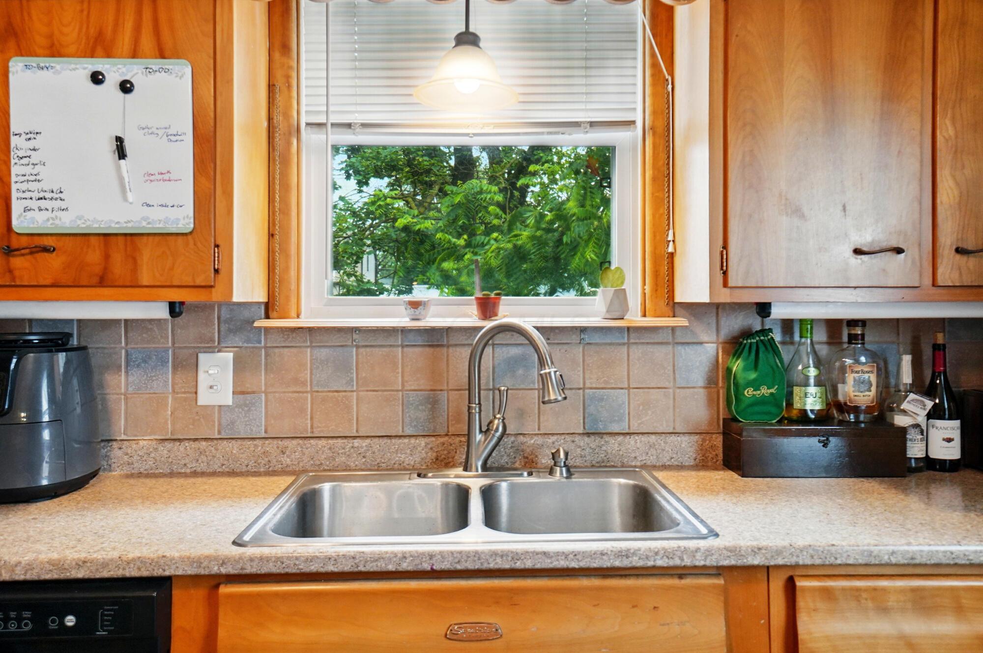2506 Chester Road, Columbus, Ohio image 15