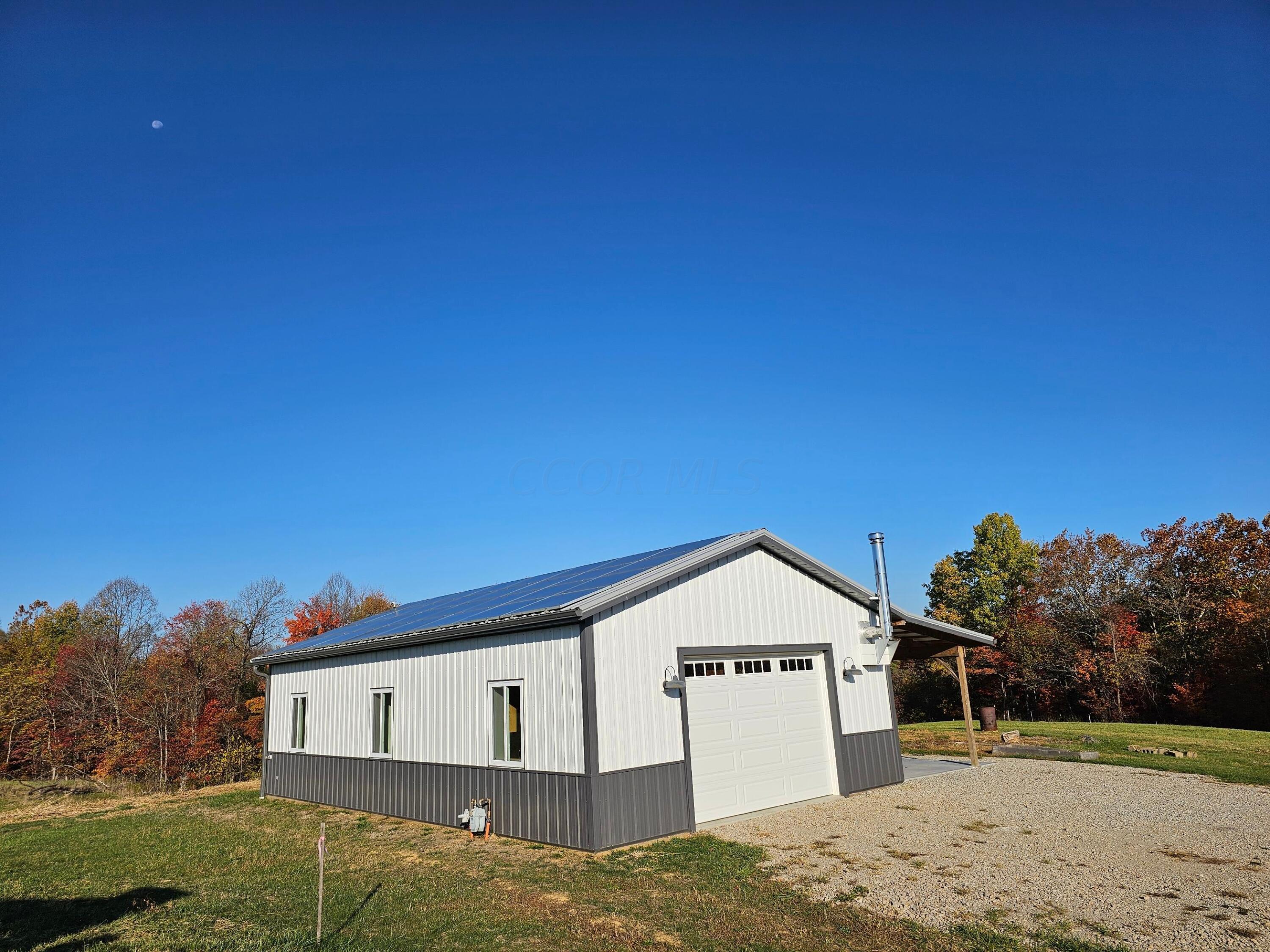 6080 W Sharps Ridge Road, Mcconnelsville, Ohio image 3