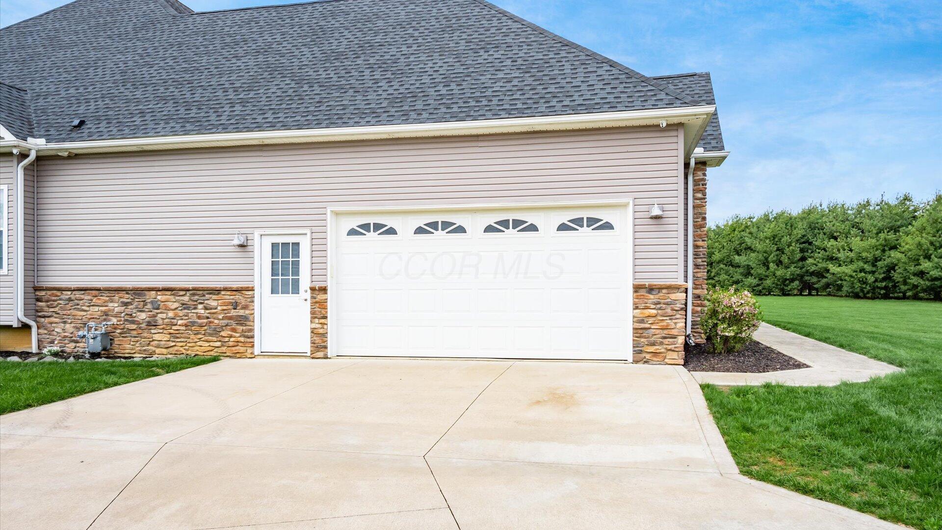 11613 Poplar Creek Road, Baltimore, Ohio image 10