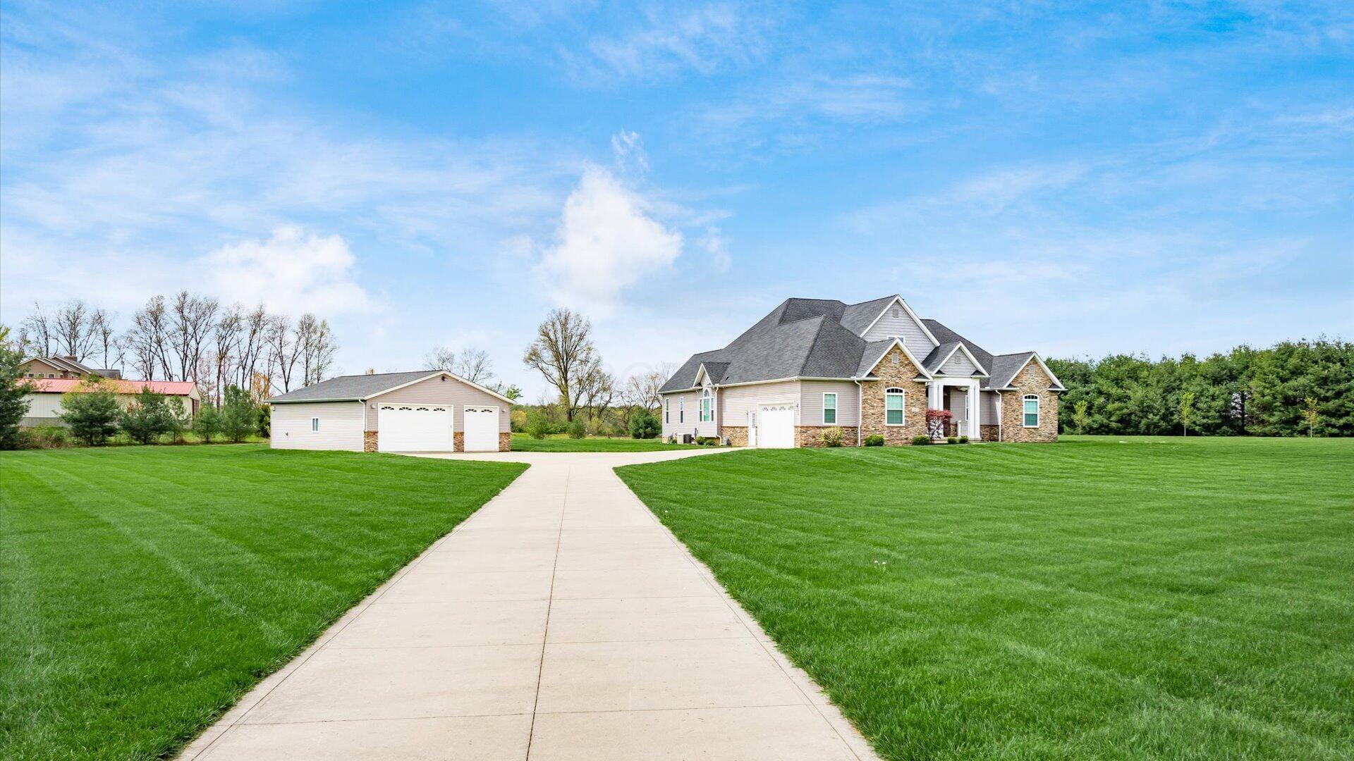 11613 Poplar Creek Road, Baltimore, Ohio image 4