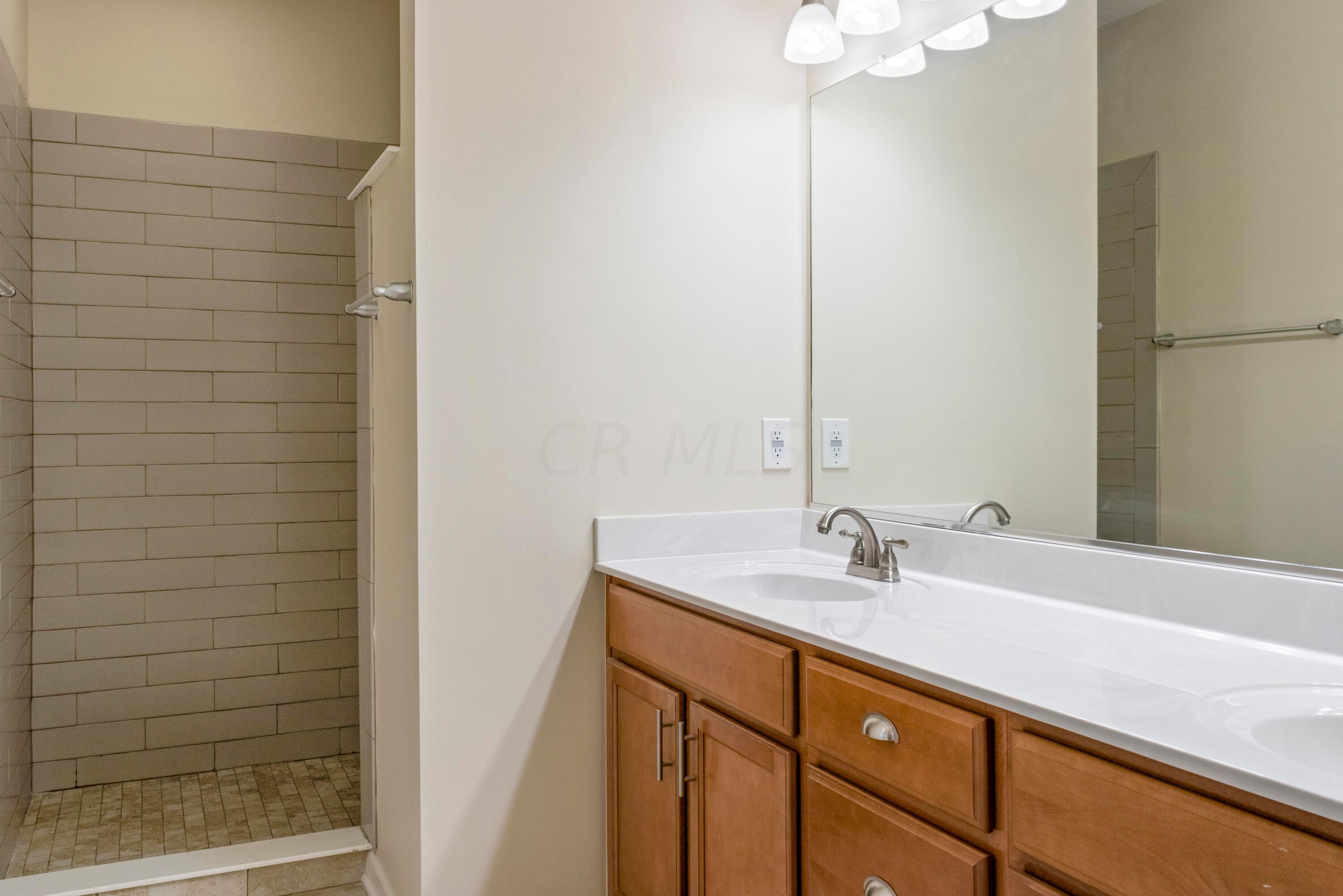 7338 Sunrise Way, Delaware, Ohio image 23