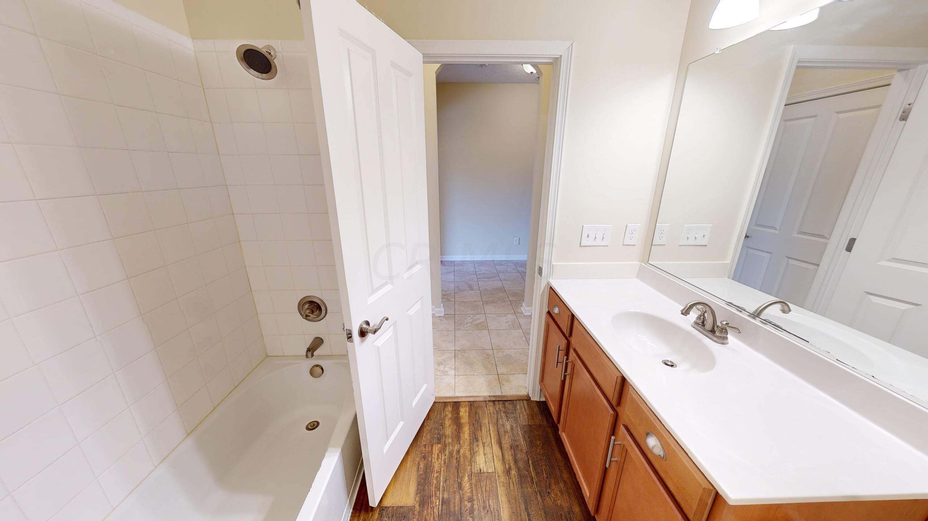 7338 Sunrise Way, Delaware, Ohio image 27
