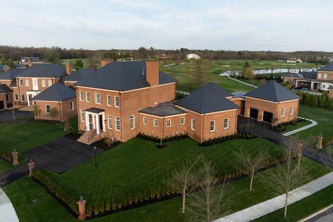 Photo of 4105 Highgrove Crescent, New Albany, OH 43054 (MLS # 226011797)