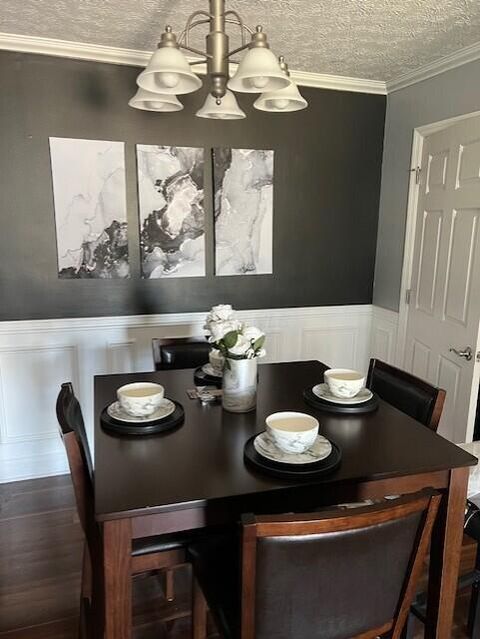 Photo of 5488 Cedar Spring, Columbus, OH 43228 (MLS # 225039713)