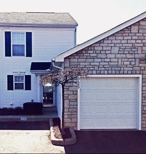 Photo of 6689 Axtel Drive 4D #4D, Canal Winchester, OH 43110 (MLS # 225044586)