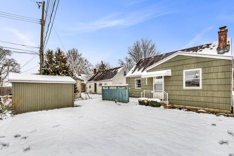 Tiny photo for 4212 Sexton Drive, Columbus, OH 43228 (MLS # 225044250)