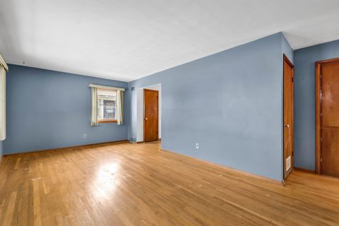 Tiny photo for 4212 Sexton Drive, Columbus, OH 43228 (MLS # 225044250)