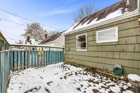 Tiny photo for 4212 Sexton Drive, Columbus, OH 43228 (MLS # 225044250)