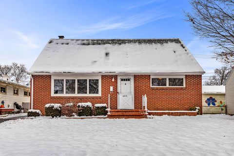 Photo of 4212 Sexton Drive, Columbus, OH 43228 (MLS # 225044250)