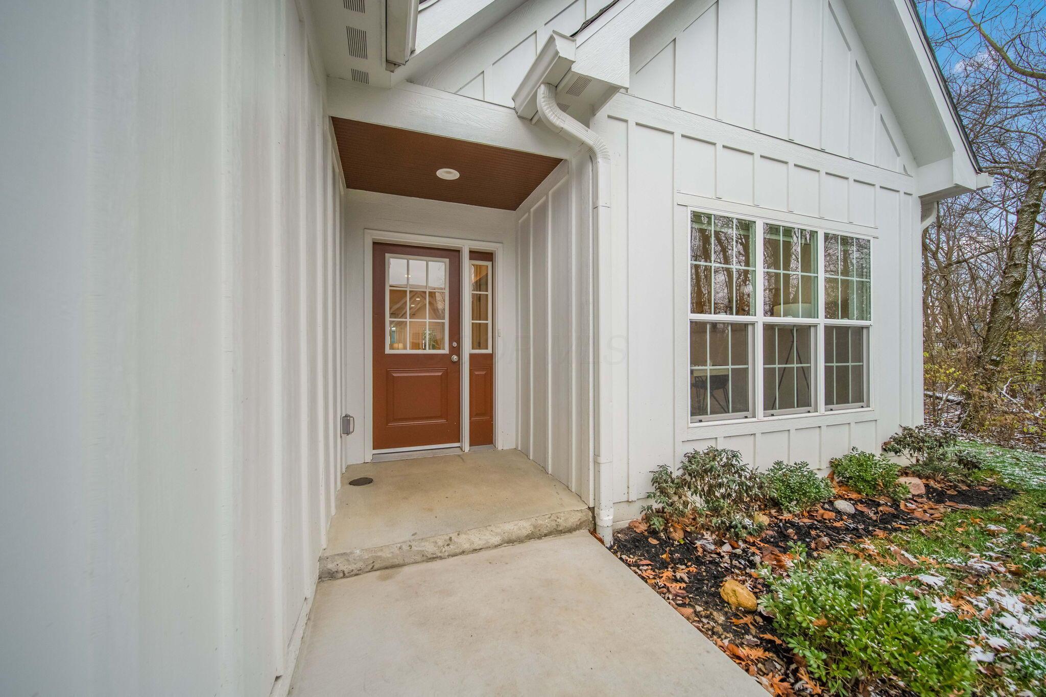 3924 Logan Court, Hilliard, Ohio image 6