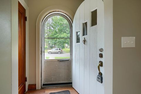 Tiny photo for 891 Vernon Road, Columbus, OH 43209 (MLS # 225037449)