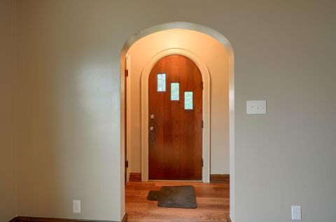 Tiny photo for 891 Vernon Road, Columbus, OH 43209 (MLS # 225037449)