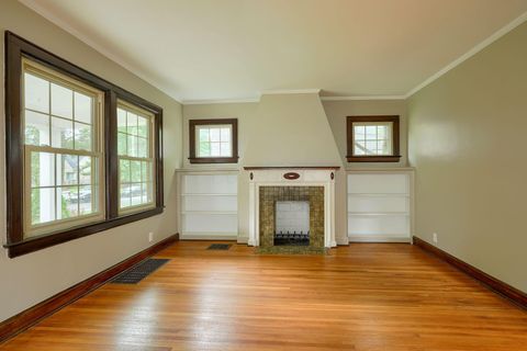 Tiny photo for 891 Vernon Road, Columbus, OH 43209 (MLS # 225037449)