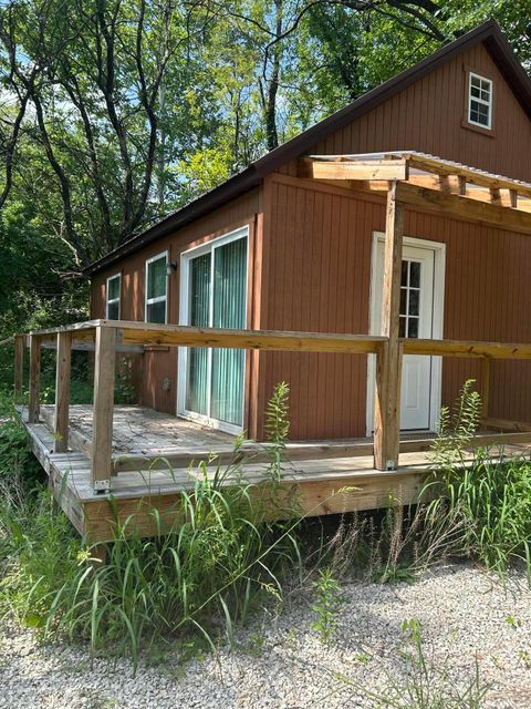 Homes For Sale - 6227 Guinn Road<br/> Morgan County, Mcconnelsville, OH 43756