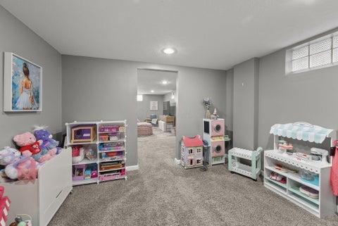 Tiny photo for 271 E Jenkins Avenue, Columbus, OH 43207 (MLS # 226035620)