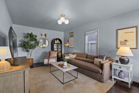 Tiny photo for 271 E Jenkins Avenue, Columbus, OH 43207 (MLS # 226035620)