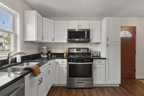 Tiny photo for 271 E Jenkins Avenue, Columbus, OH 43207 (MLS # 226035620)