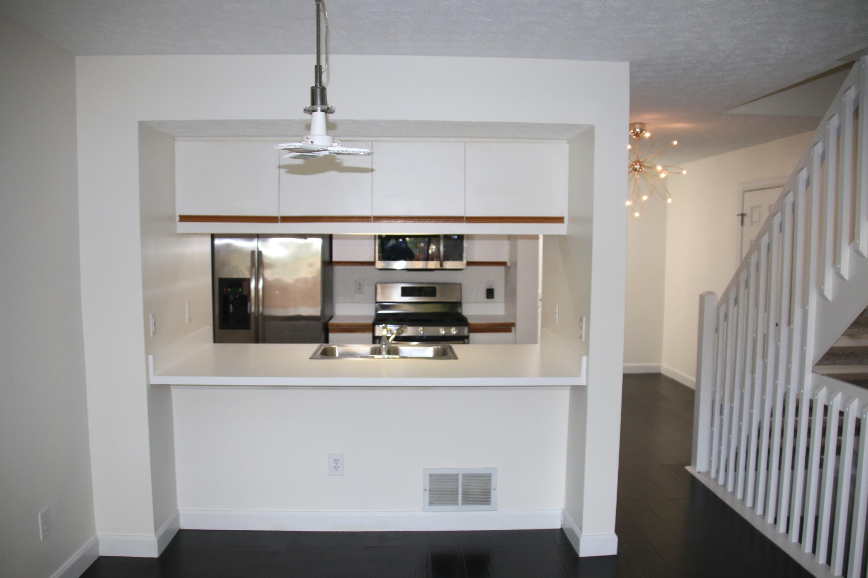 Hilliard, Ohio 43026, United States, 3 Bedrooms Bedrooms, ,3 BathroomsBathrooms,Residential,Active,238651