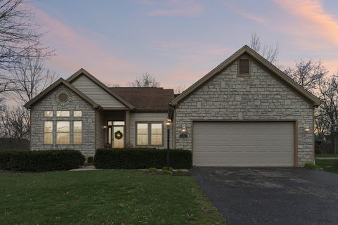 Tiny photo for 2091 Mayflower Circle, Grove City, OH 43123 (MLS # 226008100)